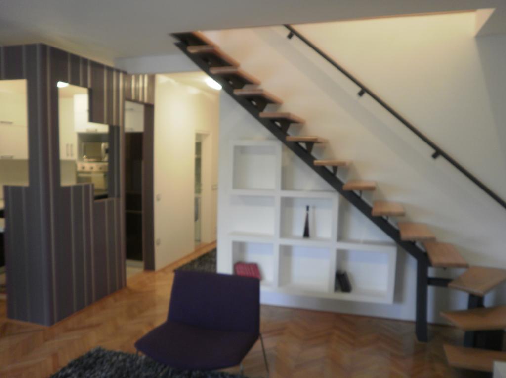 Sara Apartment *