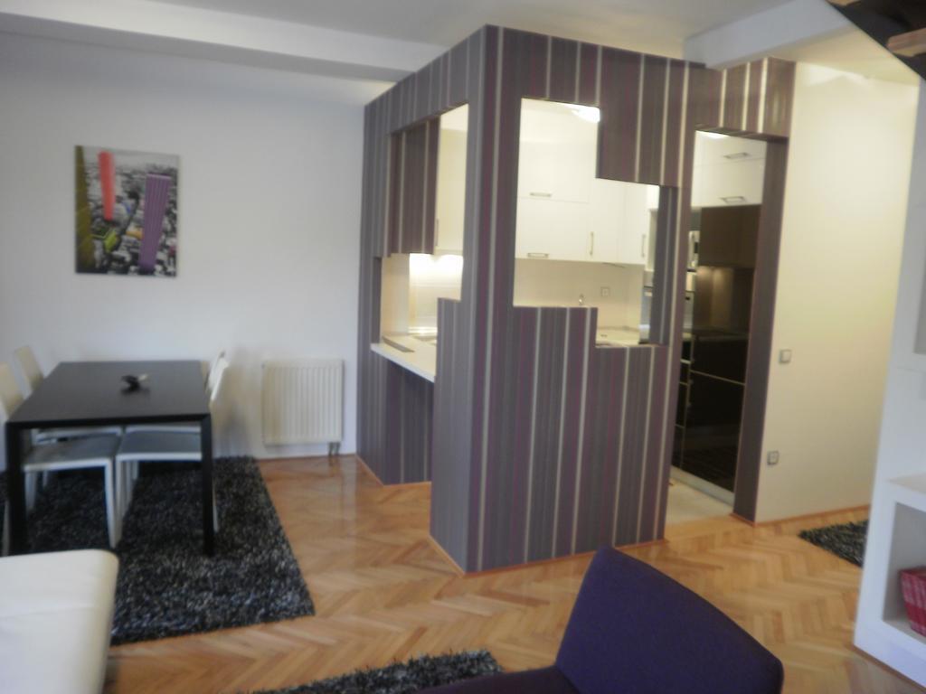 Sara Apartment *