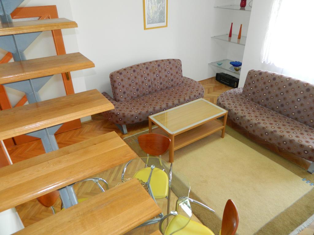 Apartment Sara